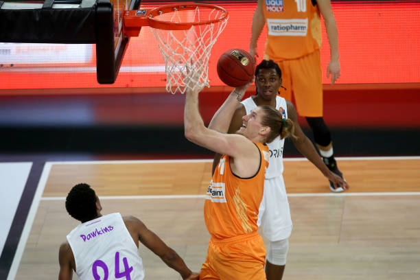 快速反击获 快速反击获