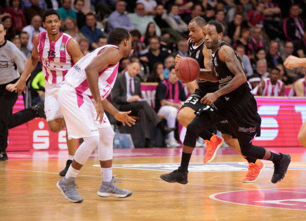 宣布交易达 宣布交易达